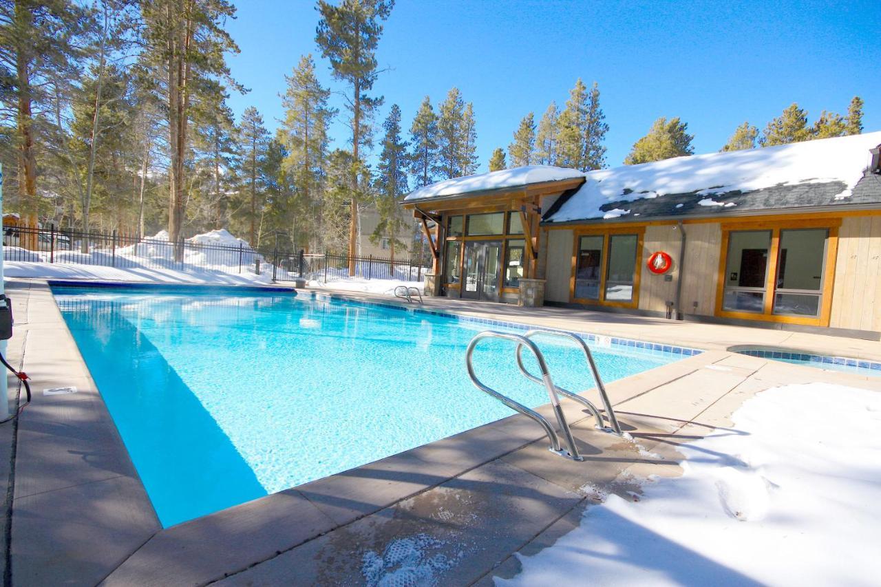 Pinecreek #F - 3 Bedroom - Close To Town - Shuttle To Slopes - Pool And Hot Tub Access Брекенрідж Екстер'єр фото